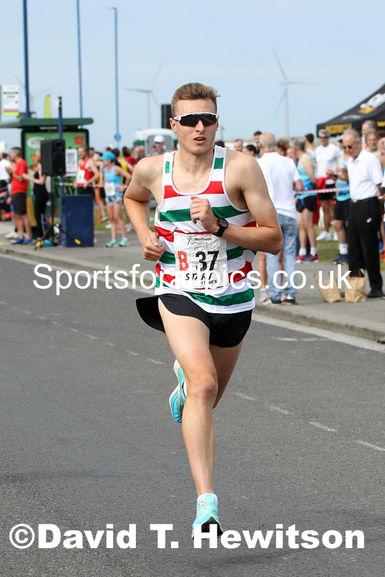 Senior mens 6 stage relay, 2021 Northern 6 and 4 Stage and Young Athletes Road Relays, Redcar. Photo: David T. Hewitson/Sports for All Pics